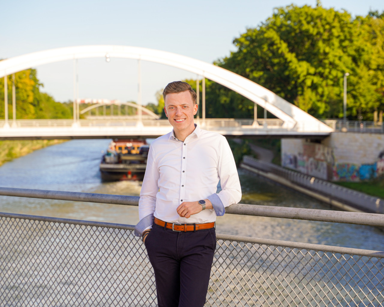 Adis Ahmetovic Hannovers starke Stimme Adis Ahmetovic